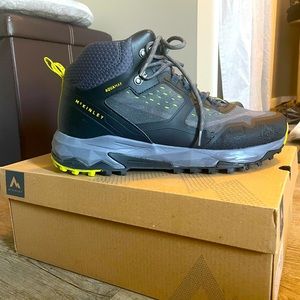 Mckinley waterproof hiking boots menβs 10